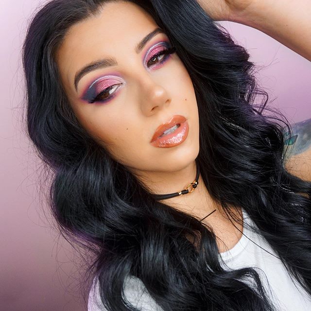 💕 MODERN LOVE 💕
New video with the @meltcosmetics modern love collection will be up tonight! I don’t have a set time because I’m still editing it but like...hopefully you have notifications on anyway😜😂❤️
.
.
#meltmodernlove #meltmillenialpinx #meltcosmetics #makeupreview #valentinesmakeup #romanticmakeup